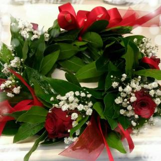 Coroncina rose rosse e velo da sposa 
